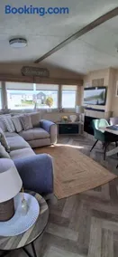 The Beach House East Mersea - Image 3