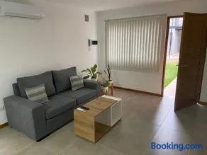 Departamento 2 habitaciones planta baja Hasta 4 huéspedes - Image 1