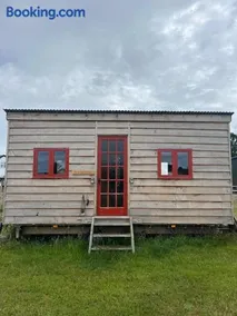 Black Bridge Cabin - Image 3