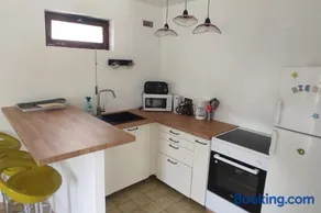 Appartement au fond du jardin - Image 2