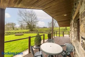 The Lodge at Horton Hall Retreat - Image 2
