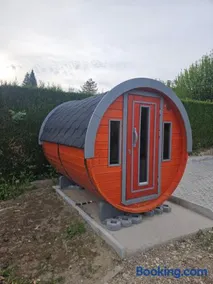 Adorable chalet - Image 2