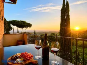 Villa Gioiella Sleeps 13 Near Cortona & Montepulciano - Image 1