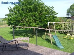 Charmant gîte rural à Houssay, avec terrasse et cheminée - Image 2
