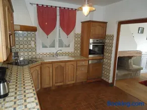 En Bretagne, villa de 2 à 8 pers , meublé de tourisme 3 étoiles nichée dans un écrin de verdure à 2500m de la plage - Image 3