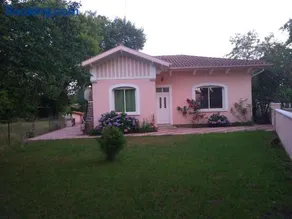 Maison privée avec piscine - Image 1