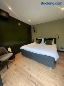 B&B Bardot - Image 2