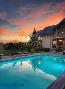 Orchard Villa - Image 2