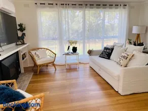 Glenview Park Cottage and Farm Stay, Yarra Glen - Image 1