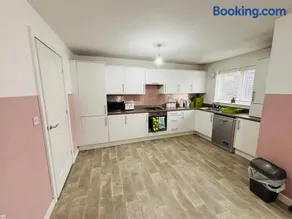 Beautiful 3 bed holiday home in Washington, UK - Image 1