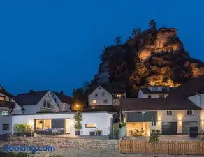 Bungalow con giardino | Vista sul giardino - Image 1