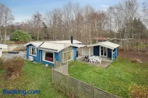 Ferienhaus mit Garten und Grill - Image 1