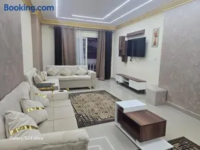 Stanley Bridge Apartment - Image 3