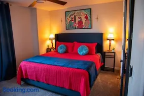 Ralphie's House Chickasha - Fiber WIFI - 4 Bedroom! - Image 2