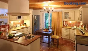 Romantic Cottage - Image 2