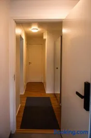 Comfortable Flat Near the Airport - Image 4