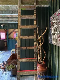 Rainforest Retreat Home and Waterfall - Image 3