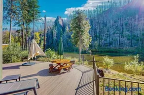 McKenzie River Retreat - Image 2
