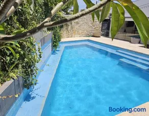 Hillarys Holiday Haven Coastal Retreat - Image 1