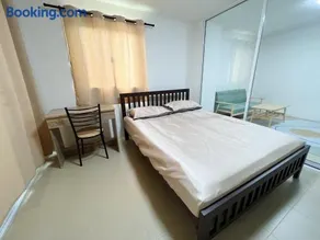 ชาโตว เรสซิเดนซ์ Chateau Residences - Image 2