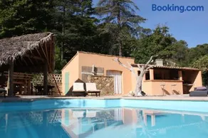 B&B Le Manoir De Gemenos - Image 1
