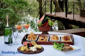 Kalundewa Retreat - Image 4