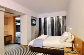 Galaxy City Center Hotel - Image 2