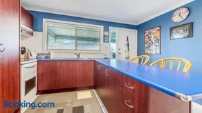 Blue Jetty Beach House in Sunderland Bay - Image 3