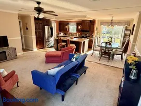 Nature's Nook, 2 Acres Home by Springs and Gainesville - Image 1