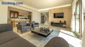 Enchanted Bay House - Image 4