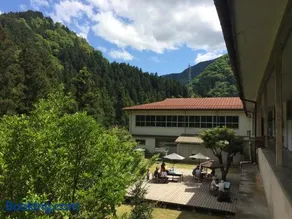 'Yamaneko Hotel 'The Untouched School, Saunas, Serenity & Feline Friends - Image 4