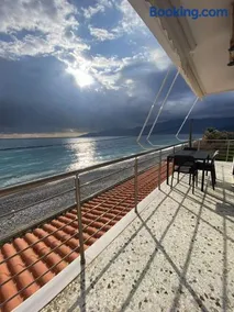 Thassa Beach Apartment No4 - Image 2