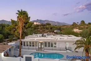 5Bed • 5Bath Foothills Retreat • Pool • Guesthouse - Image 2