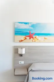 Apartamentos Playa Moreia - Image 2