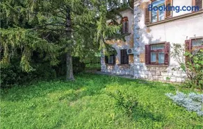 1 Bedroom Beautiful Apartment In Bakar - Image 2