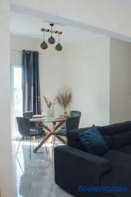 Captain's Apt - Image 1