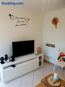 Location de vacances T2 non loin d'Aix et Marseille - Image 1