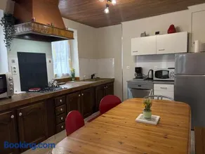 Gîte pour 6 pers avec jardin en Allier, terrasse et climatisation - Image 3