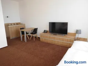 Hotel Fabrika - Image 2