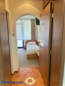 Daf Trans Hotel - Image 2