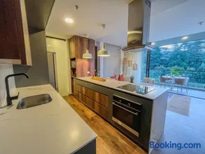 Premium Oriente Antioqueño Escape: Luxury & Views - Image 4