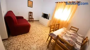 Apartamento Cerca del mar azotea privada con Barbacoa Solo alquilo a familias y parejas - Image 3