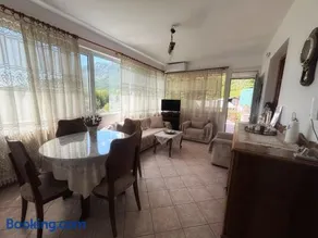 Georgaras Accommodation - Image 5
