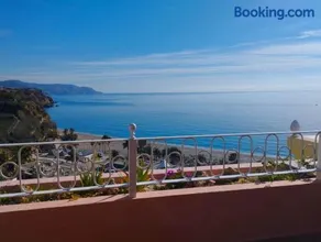 Amazing 3 bedroom townhouse close to Burriana, Nerja - Image 1