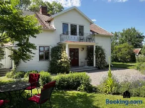 Charming and spacious villa near Lidköping - Image 1
