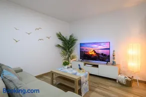 Gloria Beach Apartment - Image 3