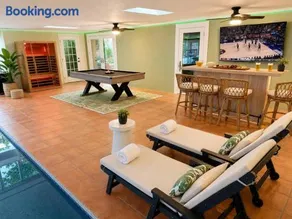 Rare Heated Indoor Pool! Sauna, Games, BBQ, IMG - Image 1