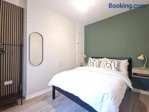 Castlereagh Apartments - Image 4