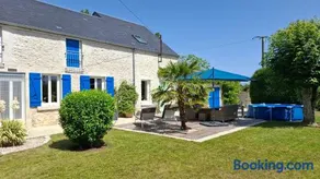 Halte détente chez Sylvie près A71 Bourges - chambres climatisées, table d'Hôtes, sauna, billard, salle ciné, parking intérieur - Image 3