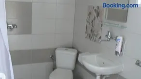 Daskalov Bungalows - Image 3